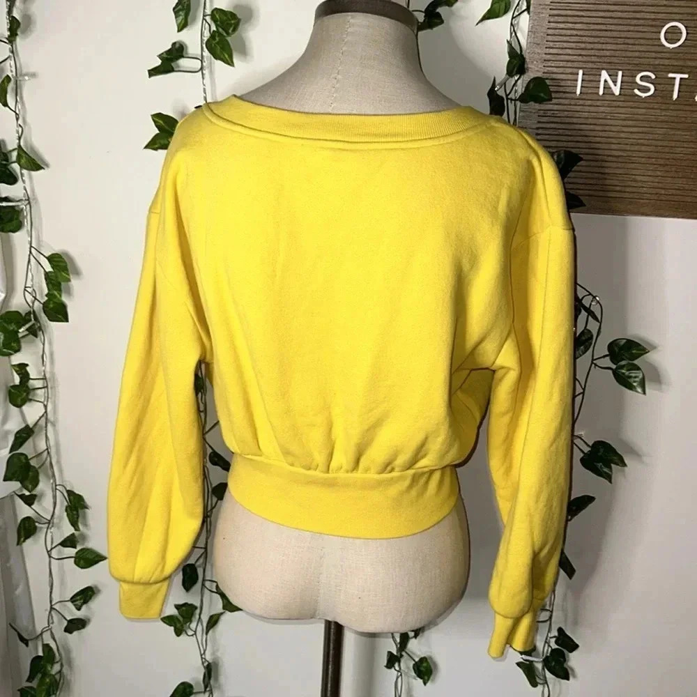 Urban Outfitters Cropped V Neck Yellow Crewneck - Picture 3 of 4